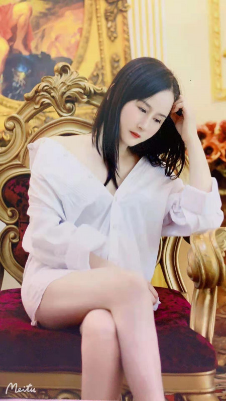 挺干净的一个妹子